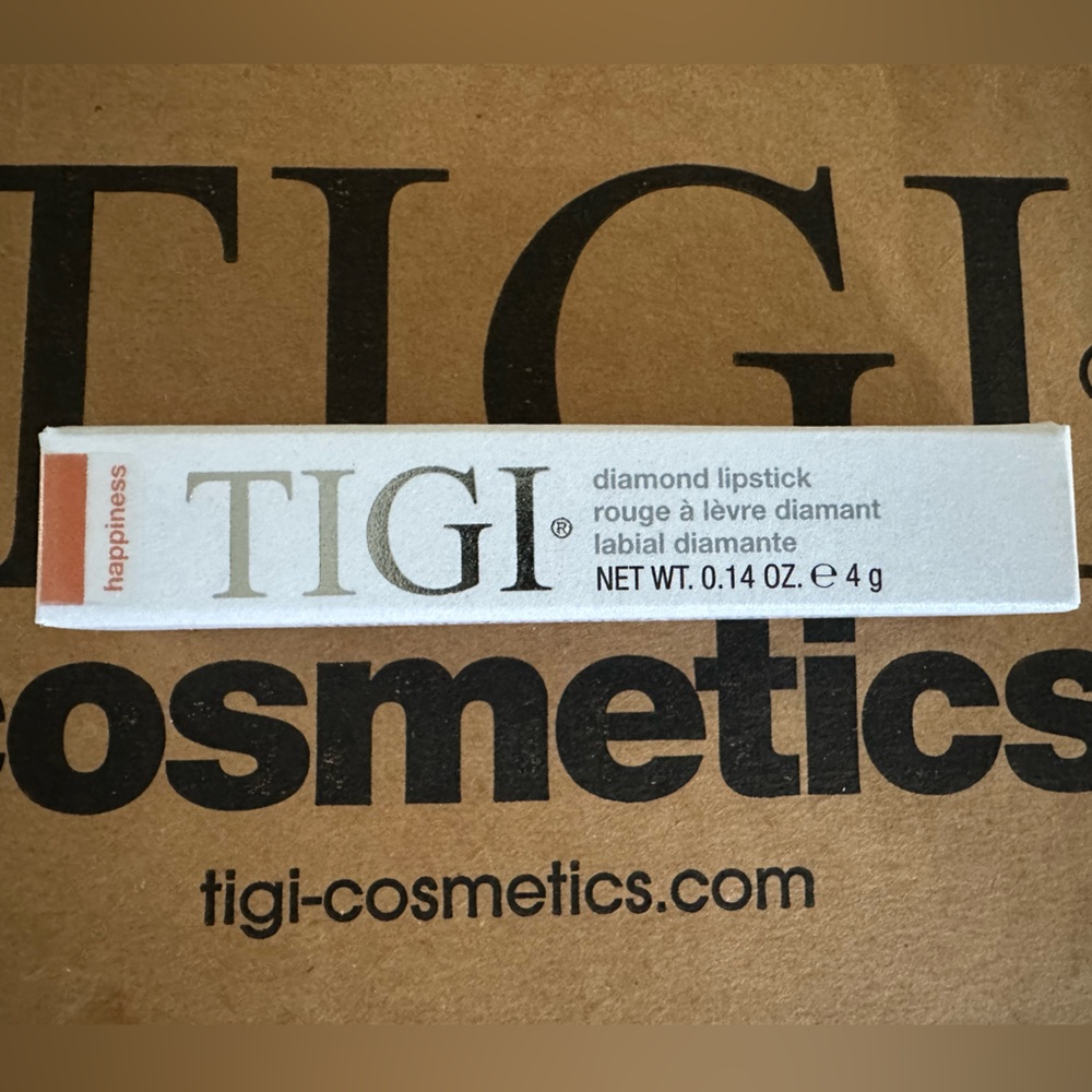 TIGI Diamond Lipstick — Warm Nude Peach - Picture 2 of 2